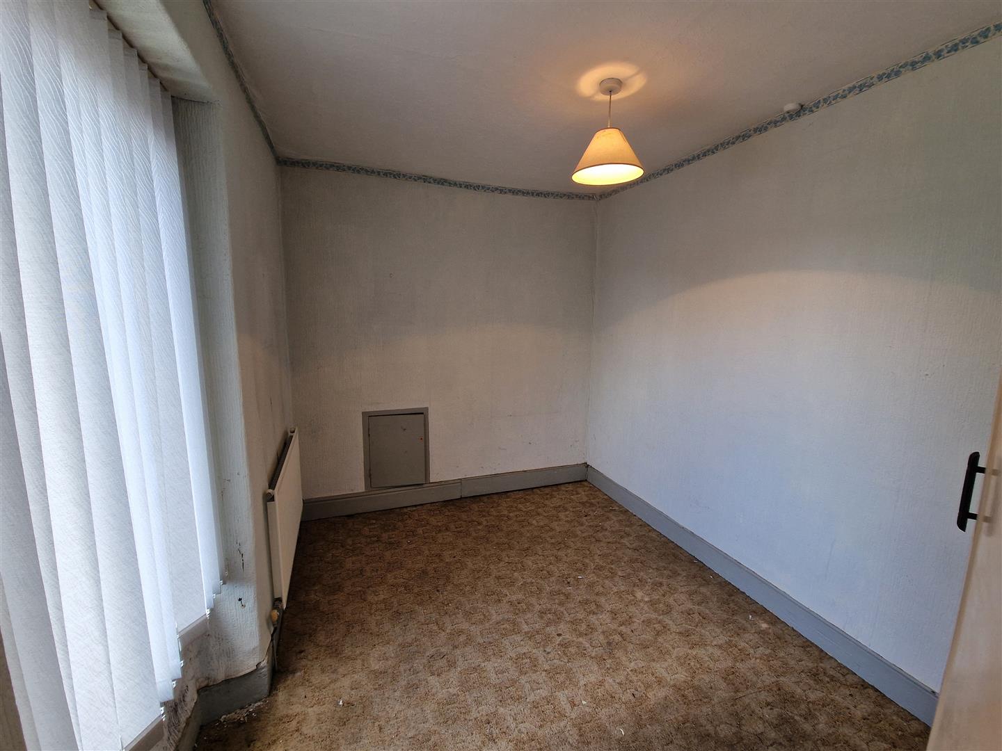 Zion Row, Llanelli, SA15 3YL